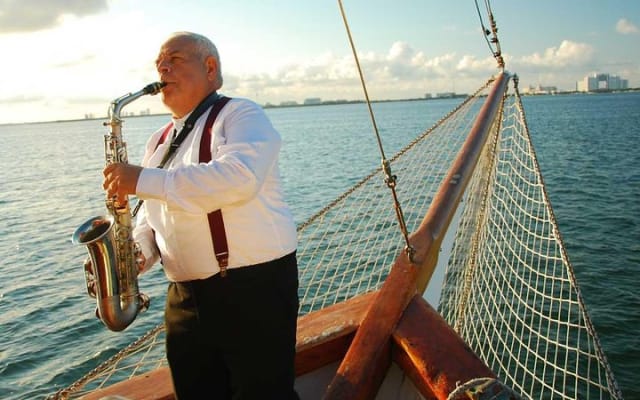 Romantic Dinner on a Spanish Galeon in Cancun photo 3