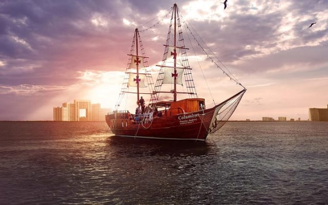 Romantic Dinner on a Spanish Galeon in Cancun photo 7