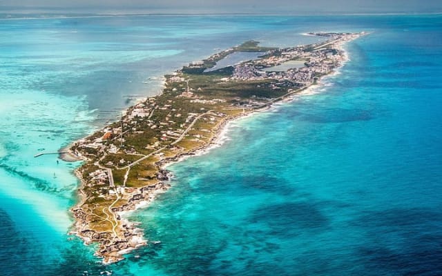 Snorkeling Adventure in Isla Mujeres photo 13