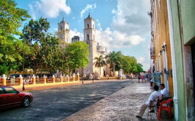 Colonial City of Valladolid, Pink Waters of Las Coloradas and Pink Flamingos photo 2