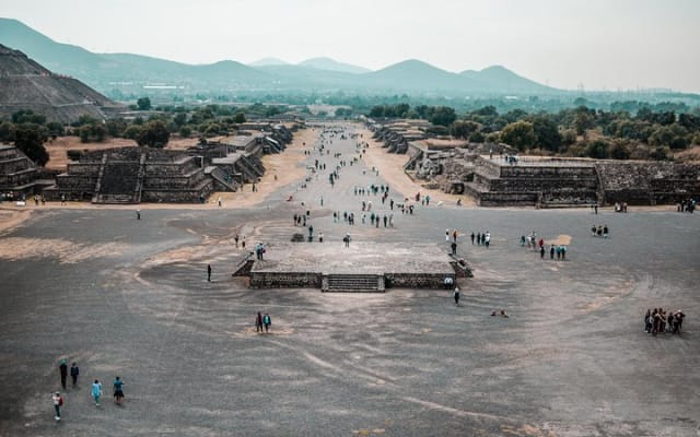 Pyramids of Teotihuacan, Guadalupe Shrine & Tlatelolco Tour