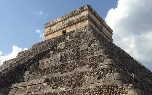 Explore Chichen Itza & live this magical tour. 2 Cenotes & Valladolid included. photo 2