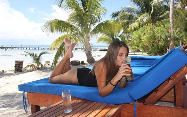 Amazing tour to the beauty Isla Mujeres with Snorkel and open bar photo 13