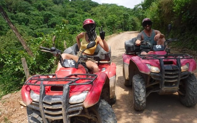 Excursion aventure combinée quad et tyrolienne au départ de Puerto Vallarta photo 14