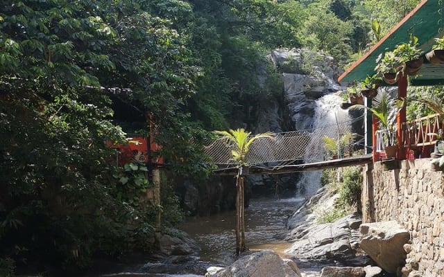 Quimixto & Los Arcos Adventure Tour