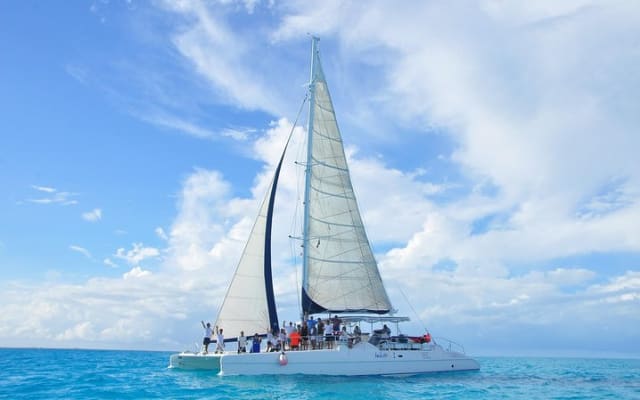 Exclusive Sailing Isla Mujeres. Top tour! photo 3
