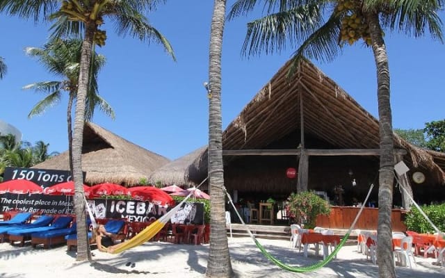 Cancun All Inclusive Catamaran Tour to Isla Mujeres photo 11