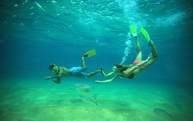 Los Cabos Beach Hopper 2-Stop Snorkeling Tour