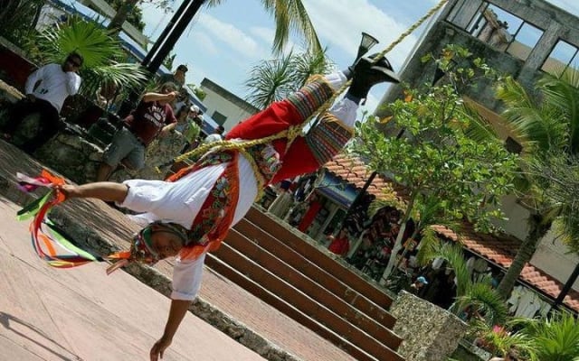 Discover Tulum, Visit Coba, Cenite Swim and Playa del Carmen Tour photo 4