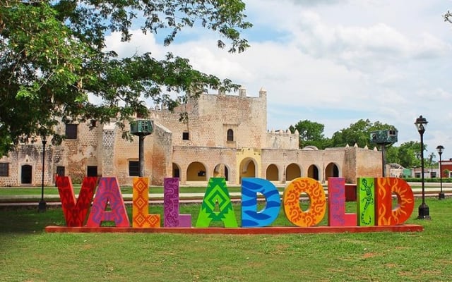 Visit Chichen Itza & the Magical Cenotes Ik Kil & Suytun photo 3