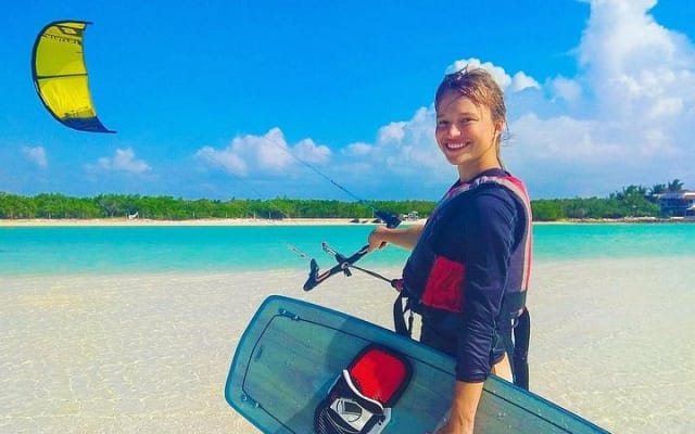 Kitesurfing lessons in Isla Holbox photo 2