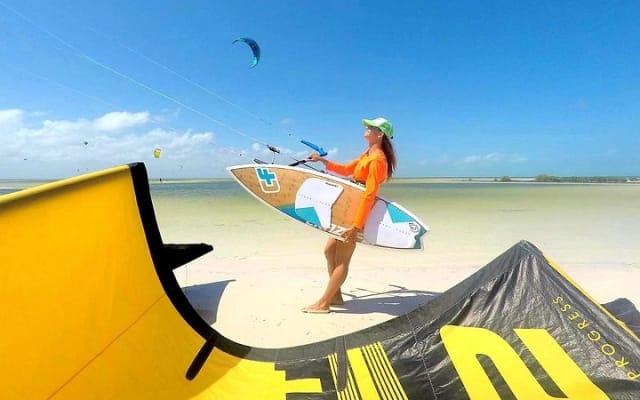 Kitesurfing lessons in Isla Holbox photo 4