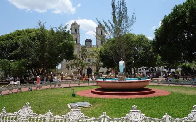Chichen Itza Mayan Ruin & Chichikan Cenote only from Tulum photo 4