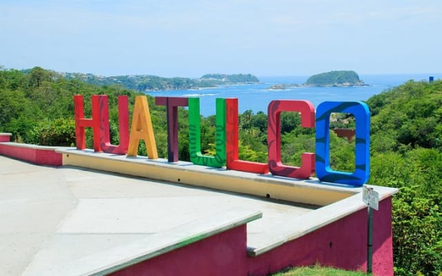 Local Experience Shopping and Sightseeing Tour