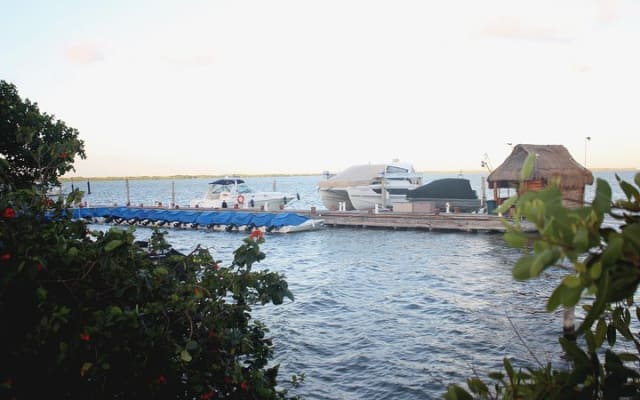 Speedboat adventure through the Nichupte Lagoon. Snorkel included. photo 11