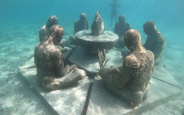 Live the experience of driving an Speedboat & Snorkel in CANCUN photo 9
