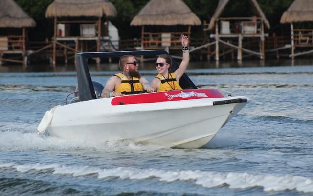 The most EXTREME SPEEDBOAT TOUR in Cancun. Includes Snorkel and Tour Guide photo 8