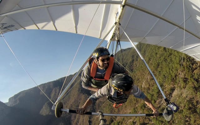 Hang gliding in Valle de Bravo photo 3