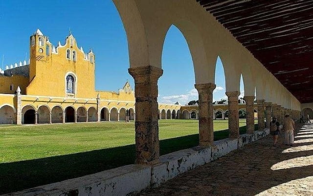 Chichen Itza, Private Cenote/Food Experience & the magic Izamal photo 7