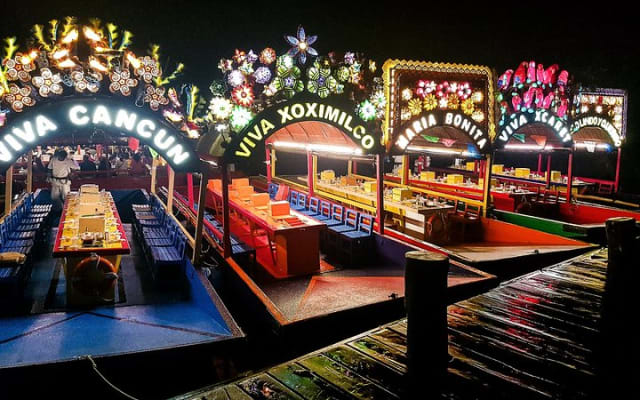 Xoximilco Night Cruise With Round Transportation from Tulum City photo 6