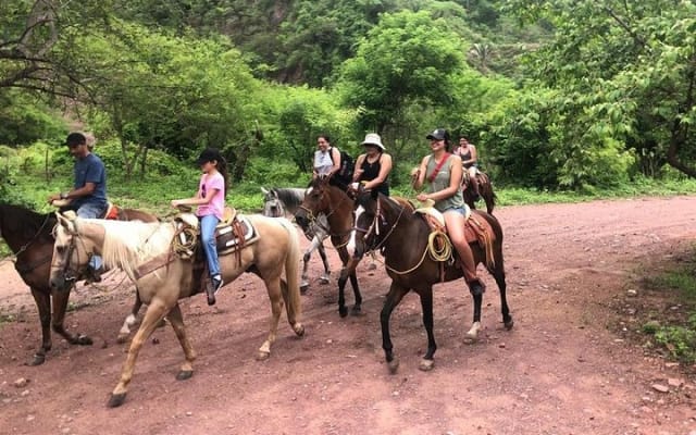 Expérience d'équitation dans les montagnes de la Sierra Madre photo 4