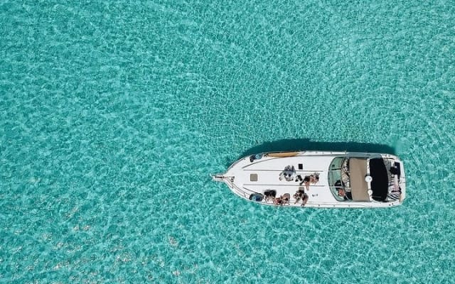 Live this unique snorkeling experience. El Cielo in Cozumel a magical tour. photo 13