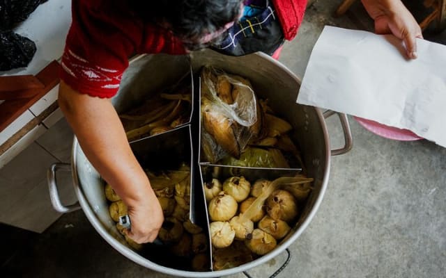 OAXACA CULTURAL FOOD TOUR, eat like a local.