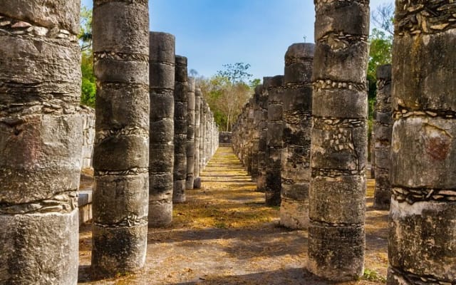 Skip-the-Line Chichén-Itzá Experience with Cenote and Lunch photo 3