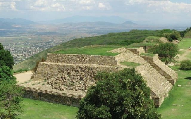 Monte Albán, tour guiado de día completo con o sin comida, Oaxaca photo 4