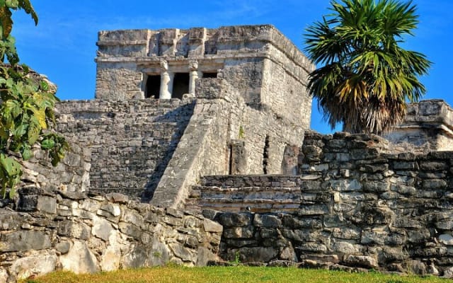 Private Transfer: Tulum to Cancun Airport CUN in SUV photo 8