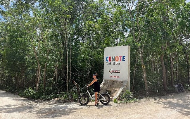 Tulum E-Bike Jungle Zip Line/Repel Snorkel Cenote + Lunch photo 3