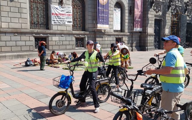 CDMX Highlights & Munchies: E-Bike, best Tacos & Churros