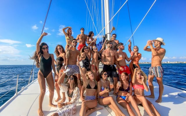 Isla Mujeres Catamaran Tour, discover the amazing Caribbean Sea photo 12