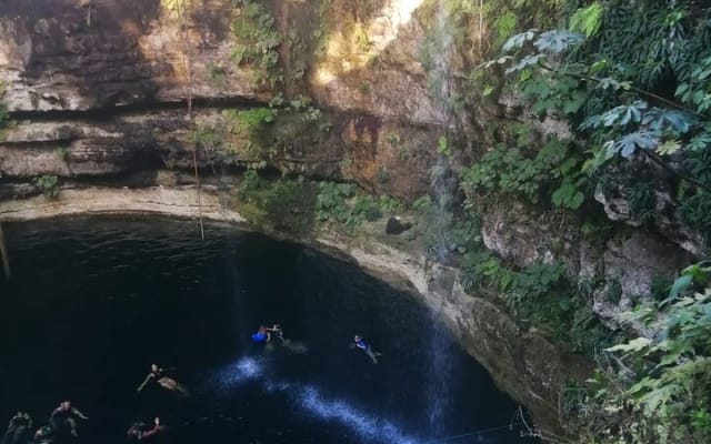 Chichen Itza Basic Tour: Sacred Cenote, Lunch, and Valladolid photo 5