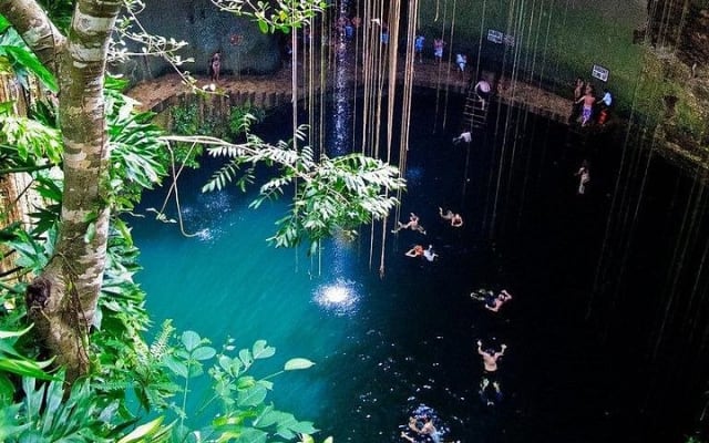 Tour to Chichen Itza with Cenote Ikkil photo 7