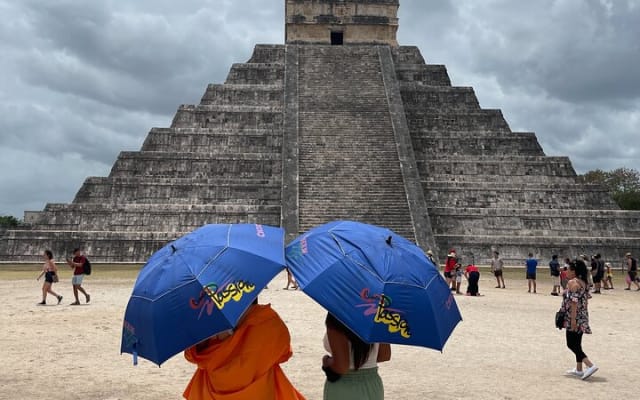 Chichen Itza Deluxe from Riviera Maya photo 2