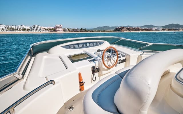 Renta del yate italiano Azimut de 80 pies Heather Nikki photo 2