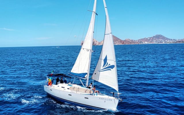 Private Sailboat tour in Cabo San Lucas with Papillon Yachts
