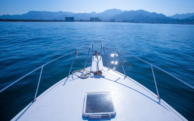 Private 38ft Boat Charter: Fishing & Snorkeling Cruise photo 13
