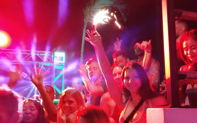 Social PubCrawl Playa del Carmen photo 2