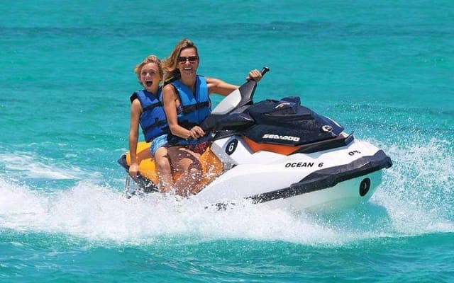Cuatrimoto con lancha rápida, moto acuática o parasailing photo 12