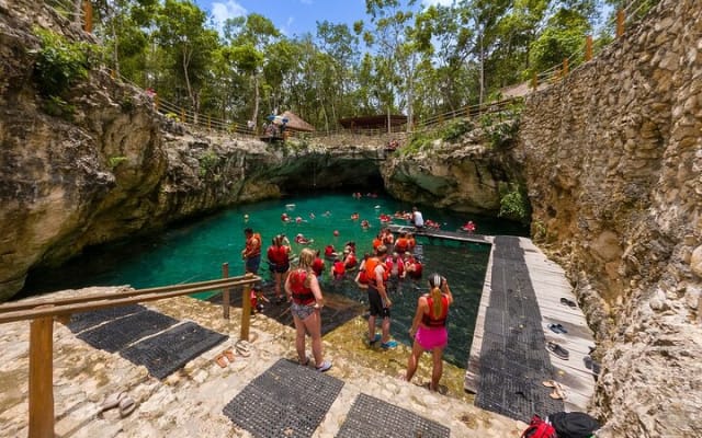 Amazing Tour to Tulum, Coba, Cenote and Playa del Carmen photo 4