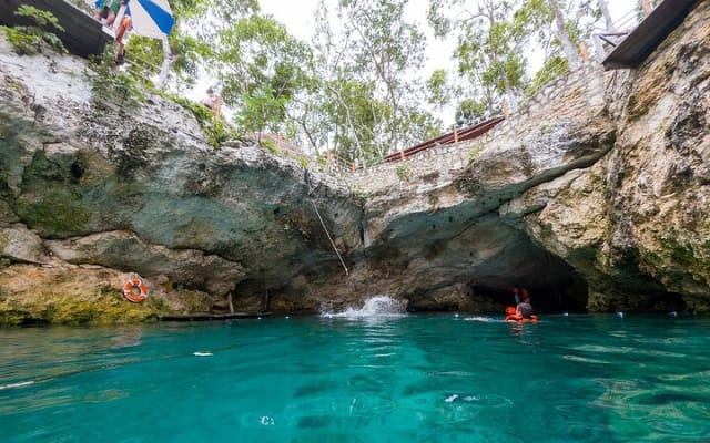 4X1 Magical Tour: Tulum, Coba, Cenote, Playa del Carmen & lunch photo 4
