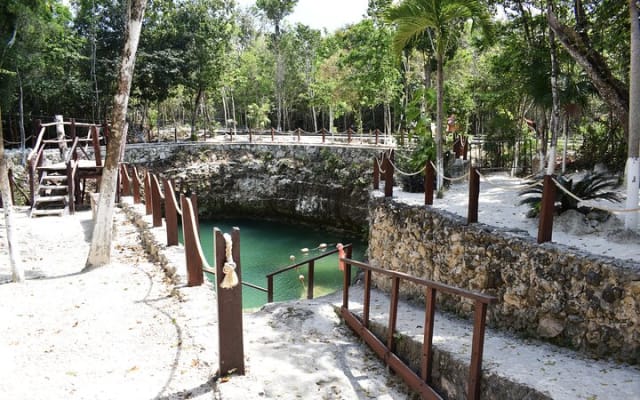 Outstanding Horseback Riding Tour with ATV, Ziplines and Cenote photo 3