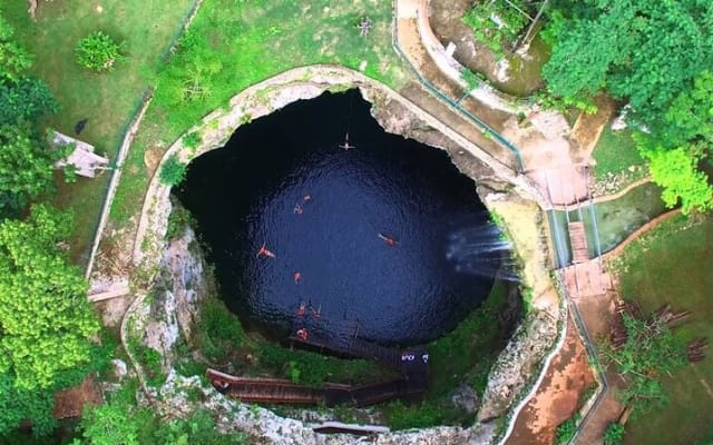 Chichen Itza Cenote: Inclusive Tour with Lunch, Snacks, & Drinks photo 2