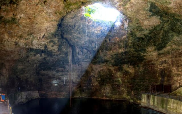 Amazing tour to Chichen Itza, 2 Sacred Cenotes and Valladolid photo 15