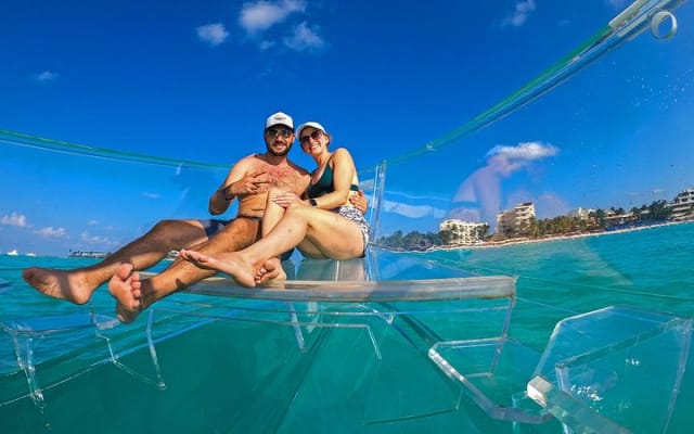 Tour en Isla Mujeres en lancha colectiva transparente photo 10