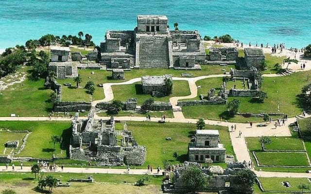 Private Half Day Tour to Tulum Temples and Downtown Shopping photo 6
