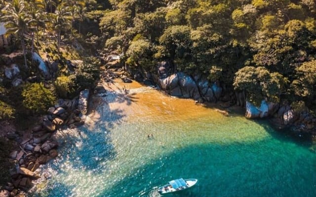 Full-Day Trail to 6 hidden Beaches, Colomitos & Snorkeling
