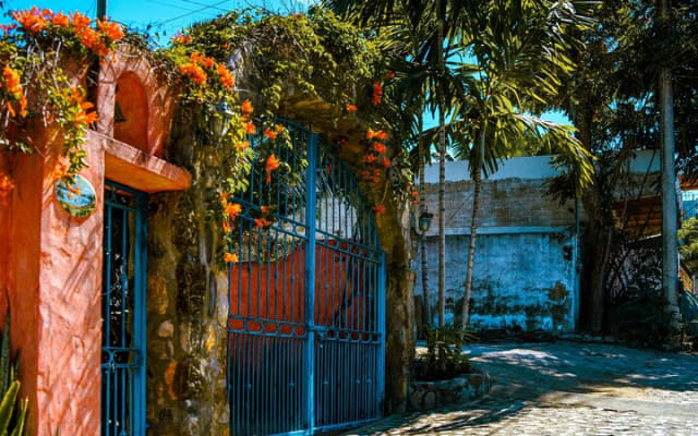 Private Heritage Journey to San Sebastian del Oeste photo 3